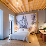 Art Pera Lejlighedshotel 4*